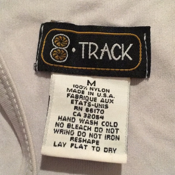 Vintage 90’s tank. Super cute retro!!! - Picture 3 of 7